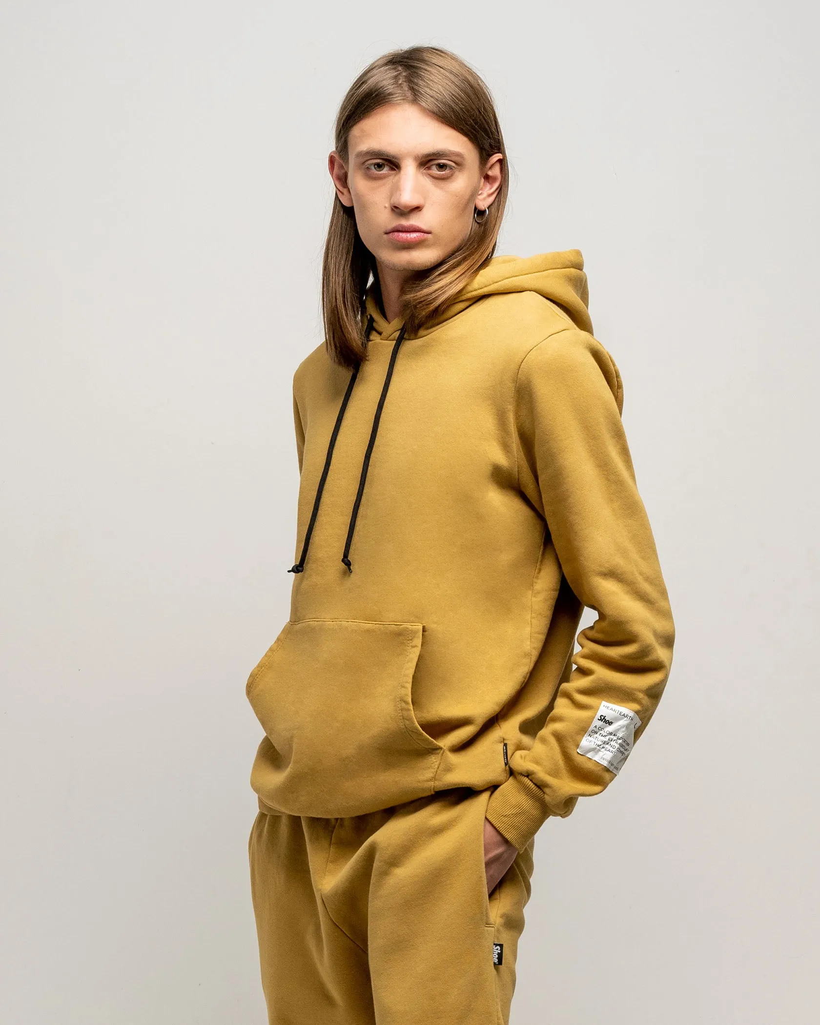 CARL110 HOODED SWEATSHIRT
