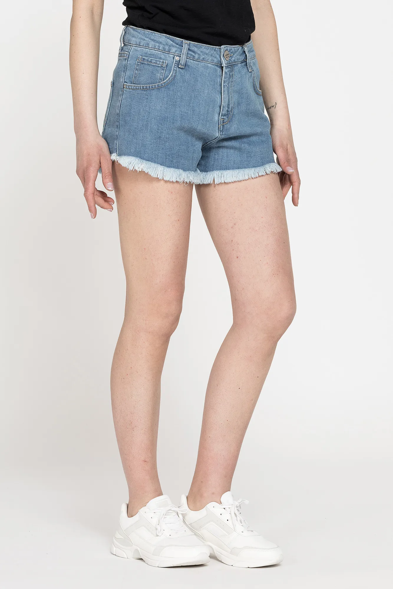 Carrera  ---------    ------------Pantalone corto in denim - Lavaggio blu chiaro