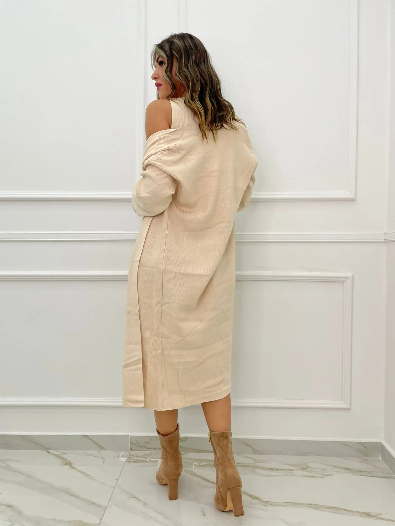 Coordinato 3 pezzi con mini gonna e cardigan lungo