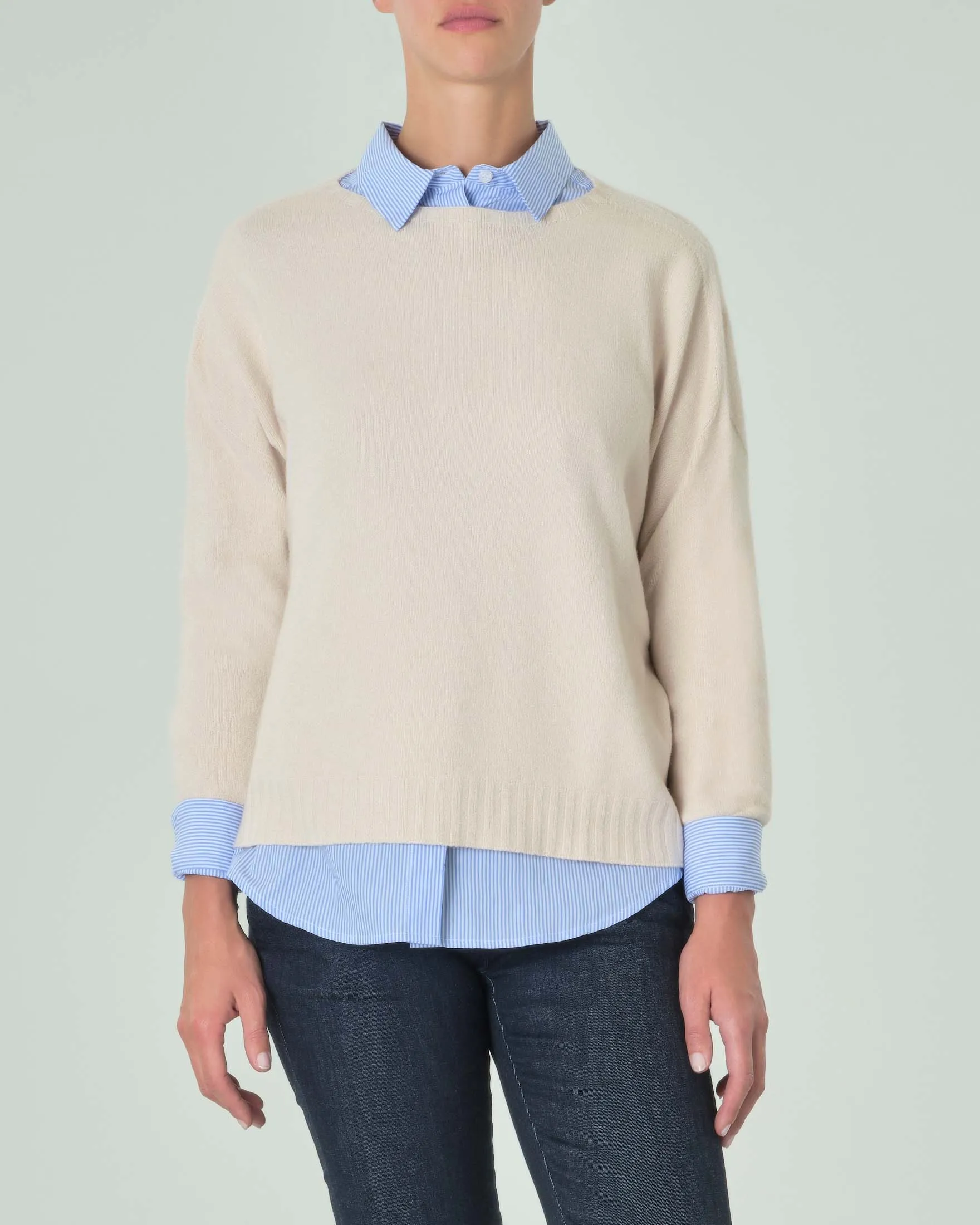 Maglia beige boxy in misto viscosa con scollo tondo