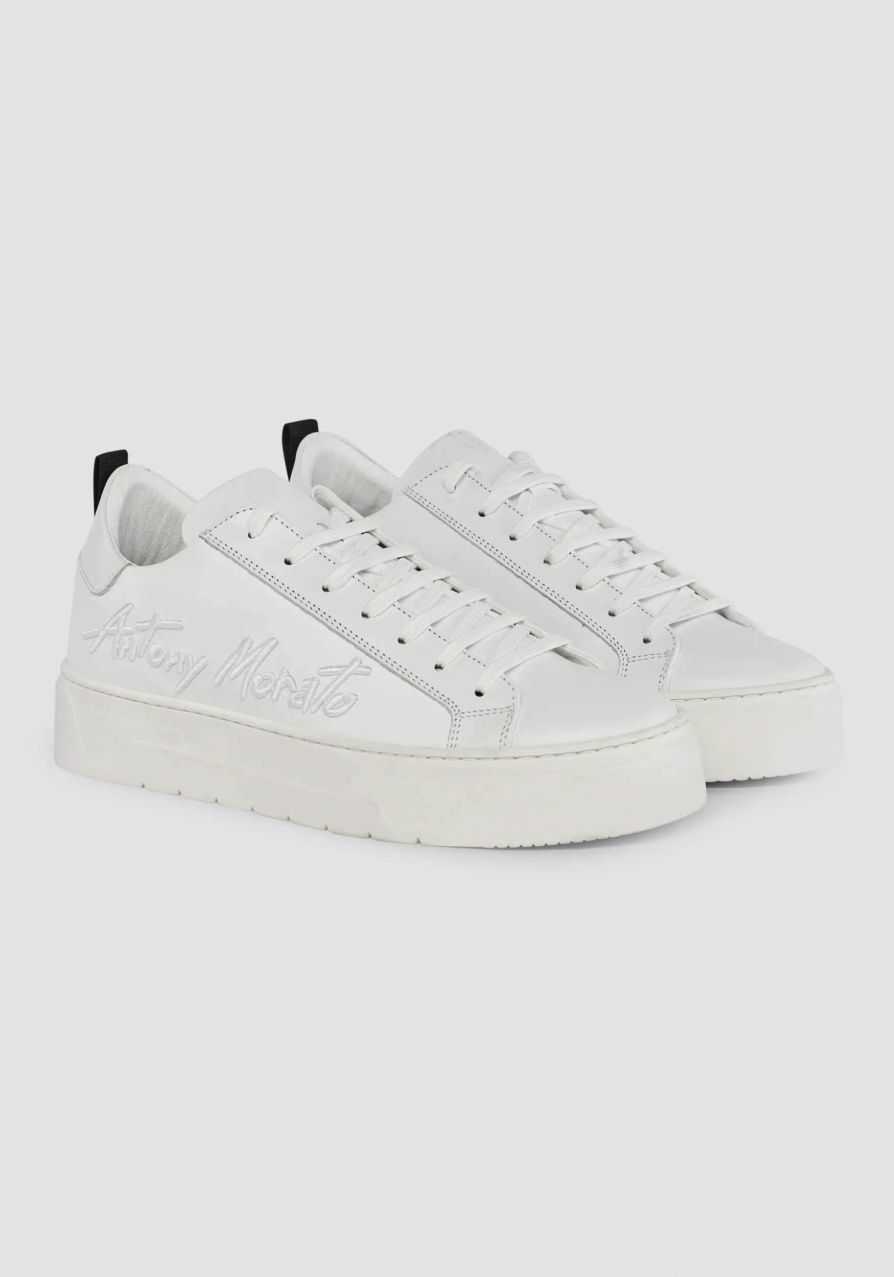SNEAKER BASSA “FLARE” IN 100% PELLE CON LOGO LATERALE