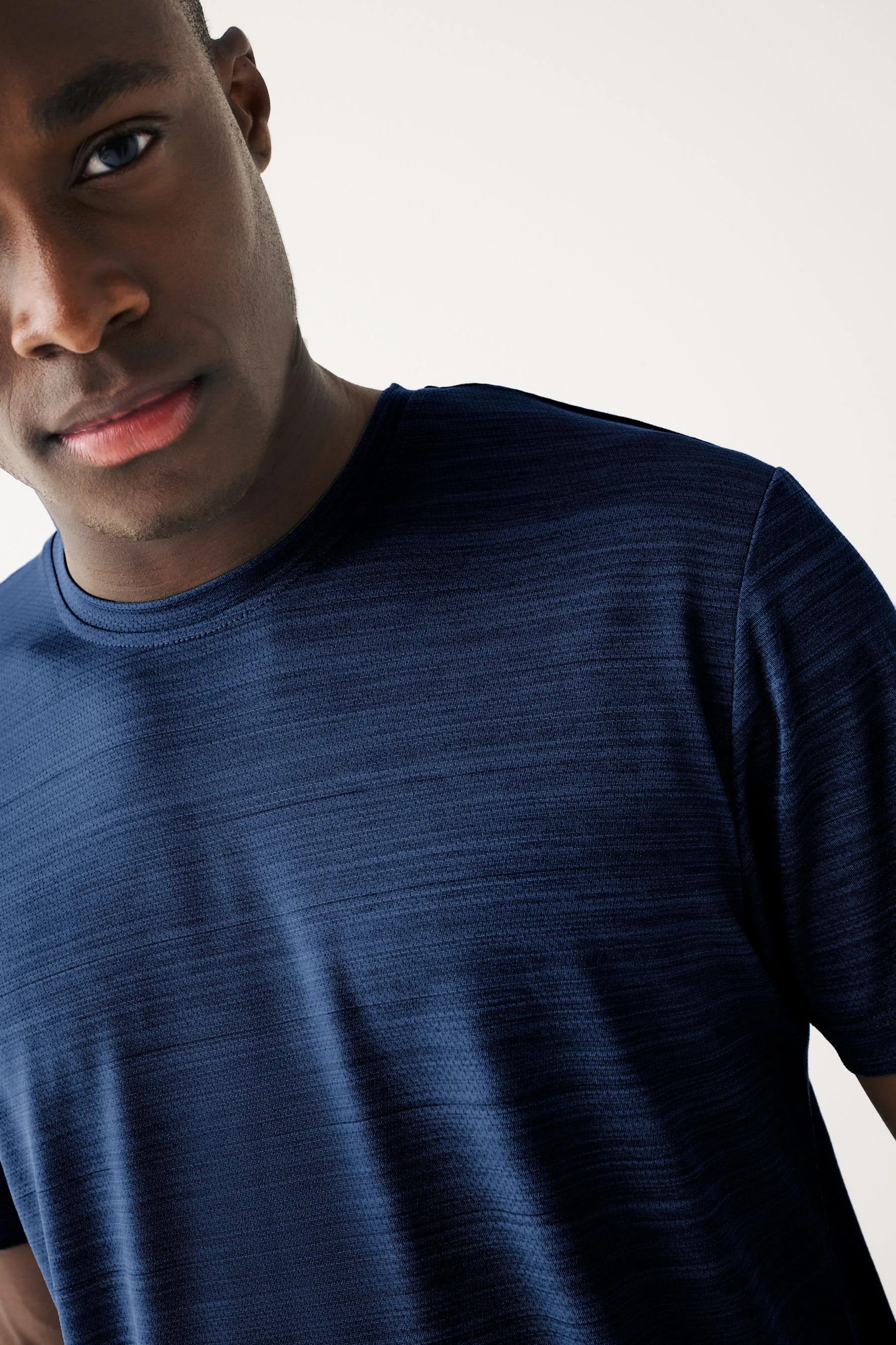T-shirt da allenamento in rete    